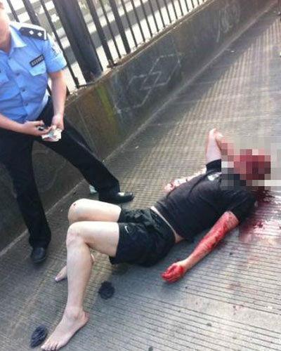 温州瓯海区发生枪击案 一男子受重伤(图)201 / 作者:小锋 / 帖子ID:21376