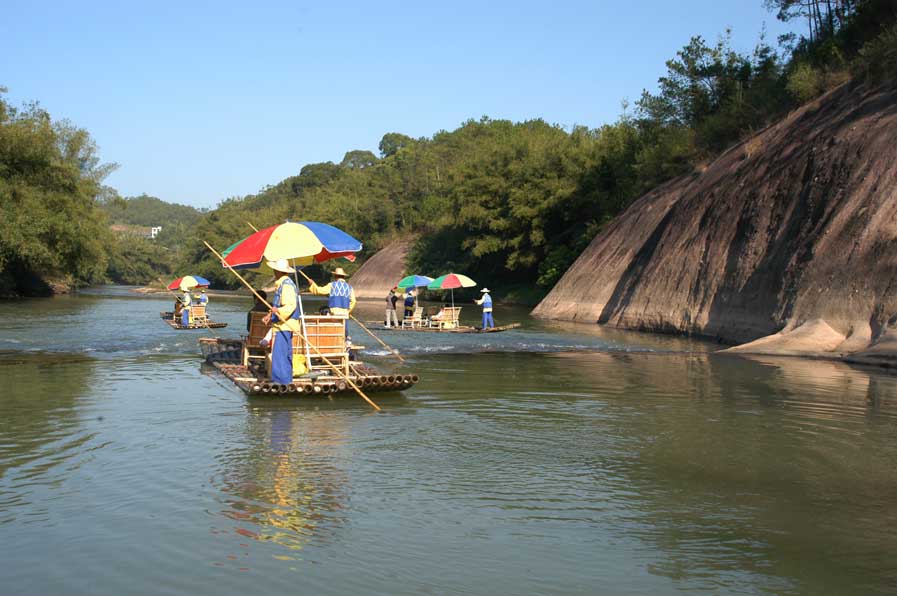 [AA召集] 2012中国.石表山夏季露营帐蓬节暨第三届广西驴友露营大会召集令616 / 作者:8264桂林大本营 / 帖子ID:21611