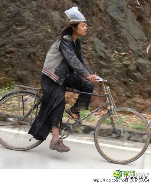 不笑除非你有。。。？828 / 作者:十滴水 / 帖子ID:21876