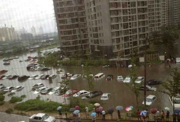 北京暴雨致37人死亡的代价让人反思。507 / 作者:平安大叔 / 帖子ID:22596