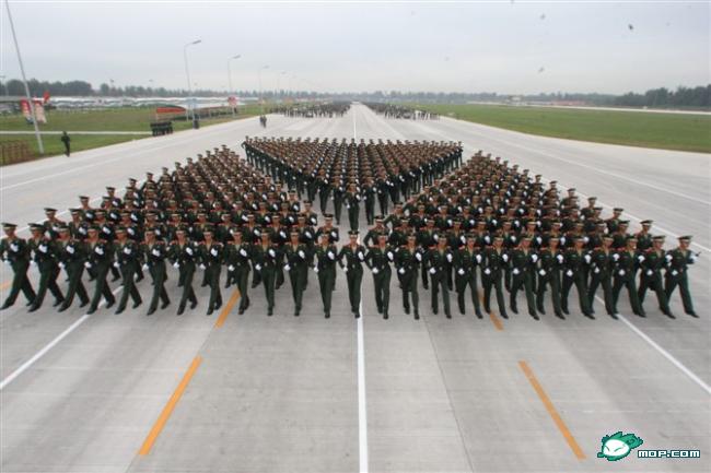 八一，来临之际向那些现在的曾经的军人，致以最崇高的敬意543 / 作者:bps55555 / 帖子ID:23394