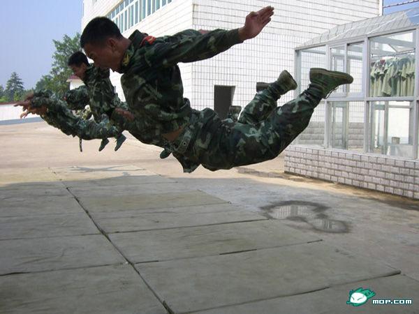 八一，来临之际向那些现在的曾经的军人，致以最崇高的敬意359 / 作者:bps55555 / 帖子ID:23394