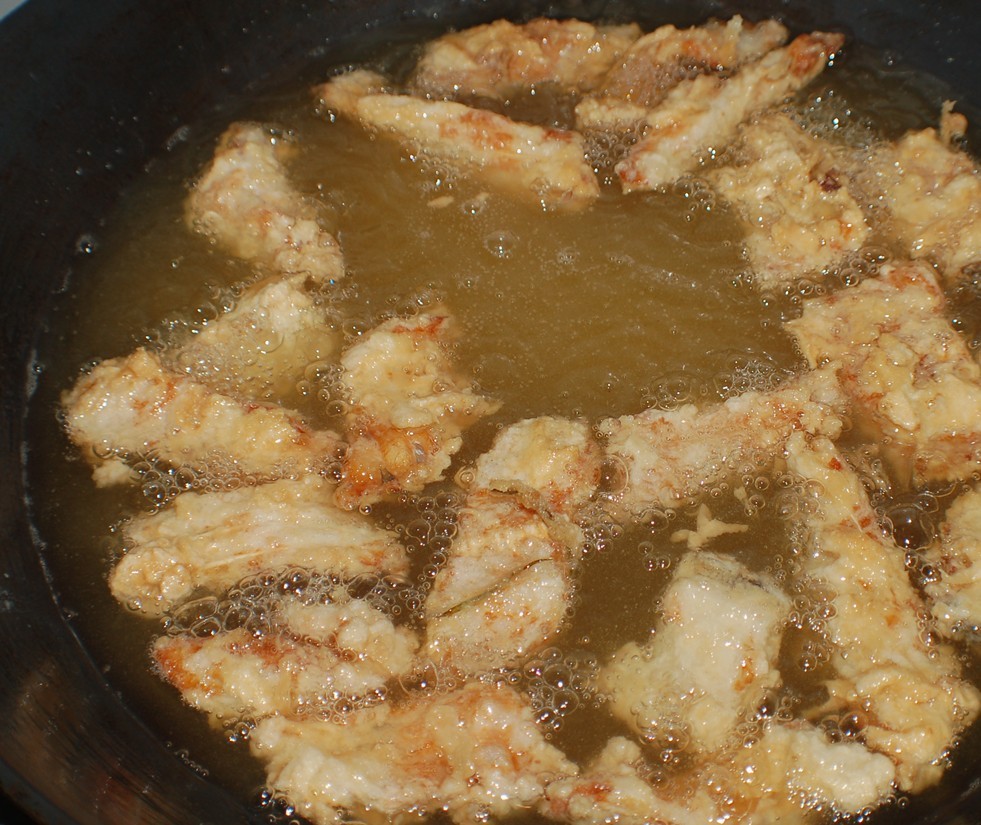 美食群美女厨房！！美女加美食 嘿嘿 ！！244 / 作者:星想事成 / 帖子ID:23459