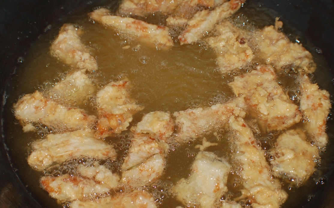 美食群美女厨房！！美女加美食 嘿嘿 ！！973 / 作者:星想事成 / 帖子ID:23459
