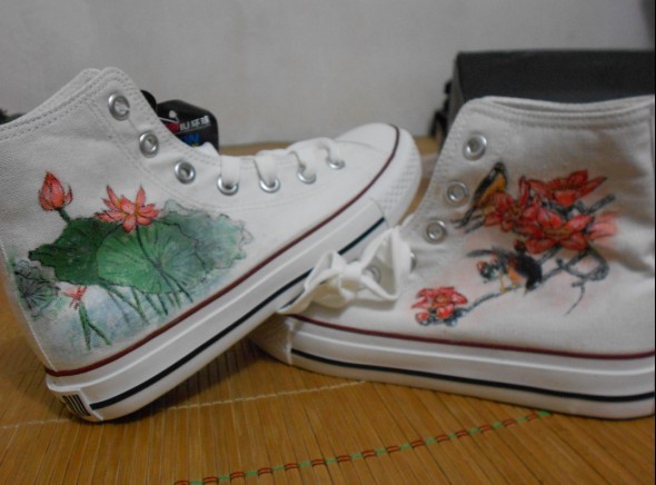 手绘鞋3287 / 作者:萝卜酸送粥 / 帖子ID:23935