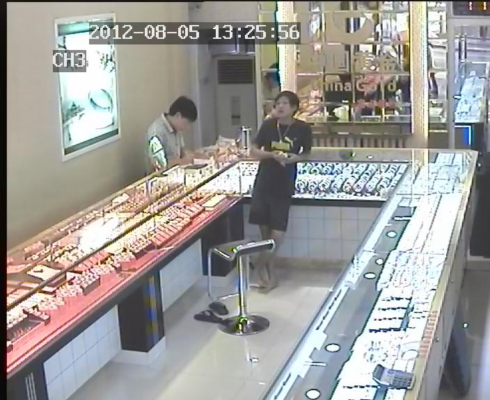 恭城三九大金店遭抢劫 恭城的治安到底怎么了?622 / 作者:穷人 / 帖子ID:24500
