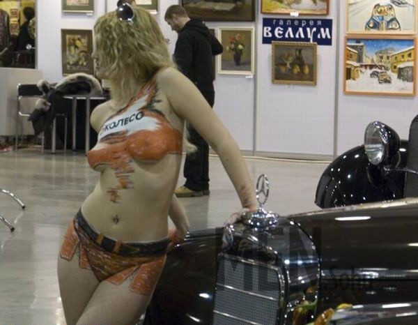 俄罗斯裸体车展 不看香车只看美女161 / 作者:十滴水 / 帖子ID:26140