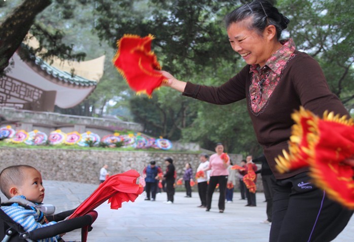 恭城摄影大赛图片集 【人物篇-----祖孙情】277 / 作者:社区小编 / 帖子ID:26999