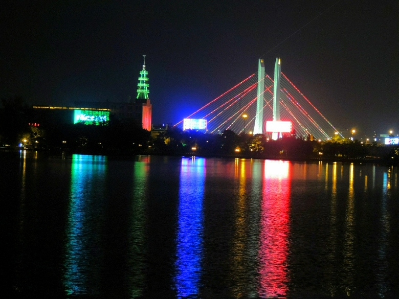 惠州西湖练习拍夜景376 / 作者:天涯孤独客 / 帖子ID:35681