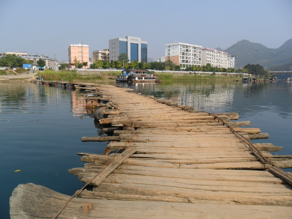 老浮桥的挂念352 / 作者:半指温柔沙 / 帖子ID:35712