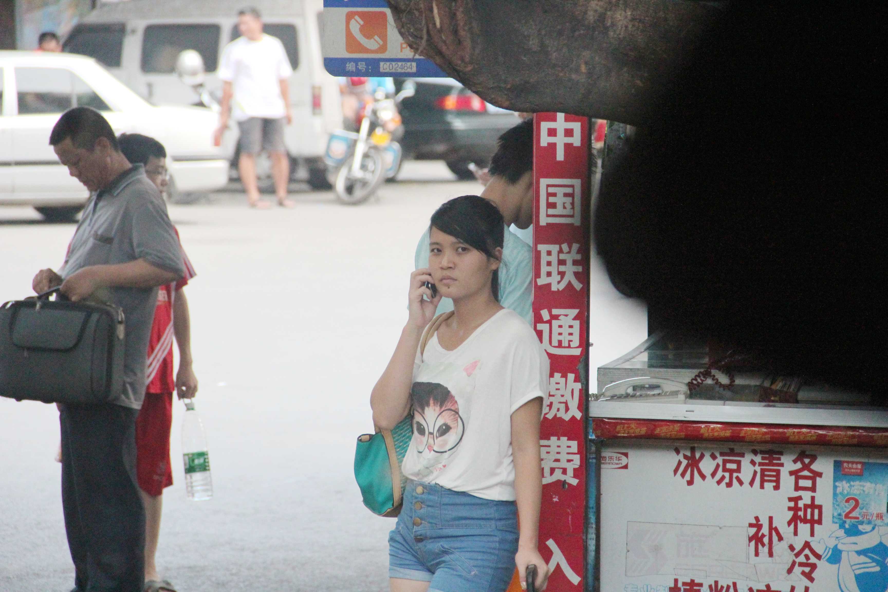 街拍桂林美女，其中有一个很不错哦。757 / 作者:晓安 / 帖子ID:35741