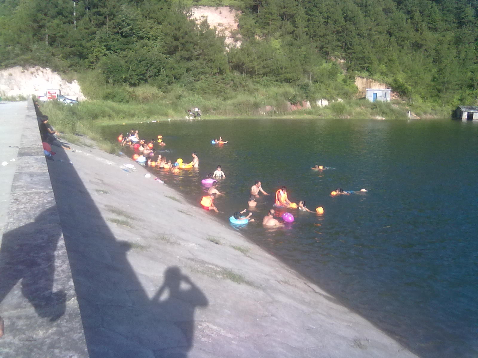 刚刚克洗冷水凉来，好多人。。591 / 作者:∑⌒不过_如此 / 帖子ID:35781