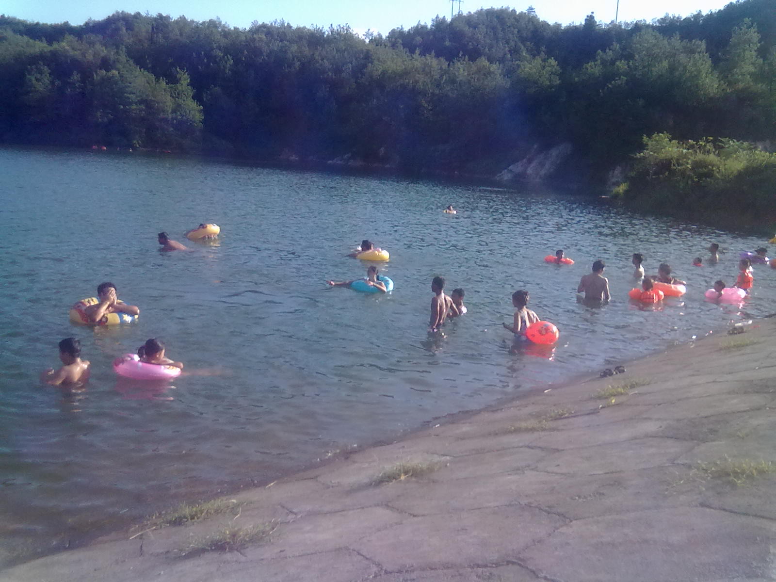 刚刚克洗冷水凉来，好多人。。220 / 作者:∑⌒不过_如此 / 帖子ID:35781