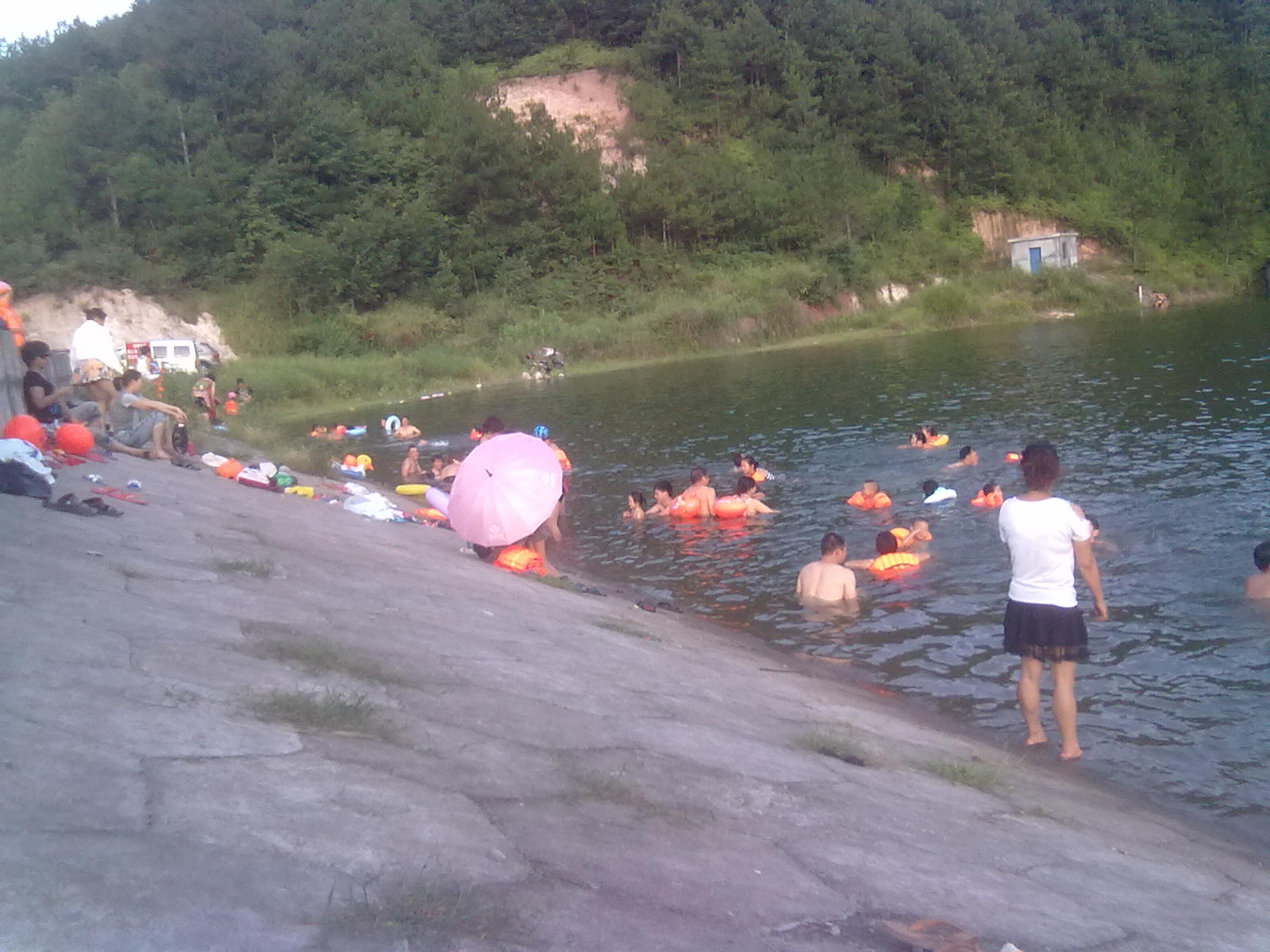 刚刚克洗冷水凉来，好多人。。830 / 作者:∑⌒不过_如此 / 帖子ID:35781