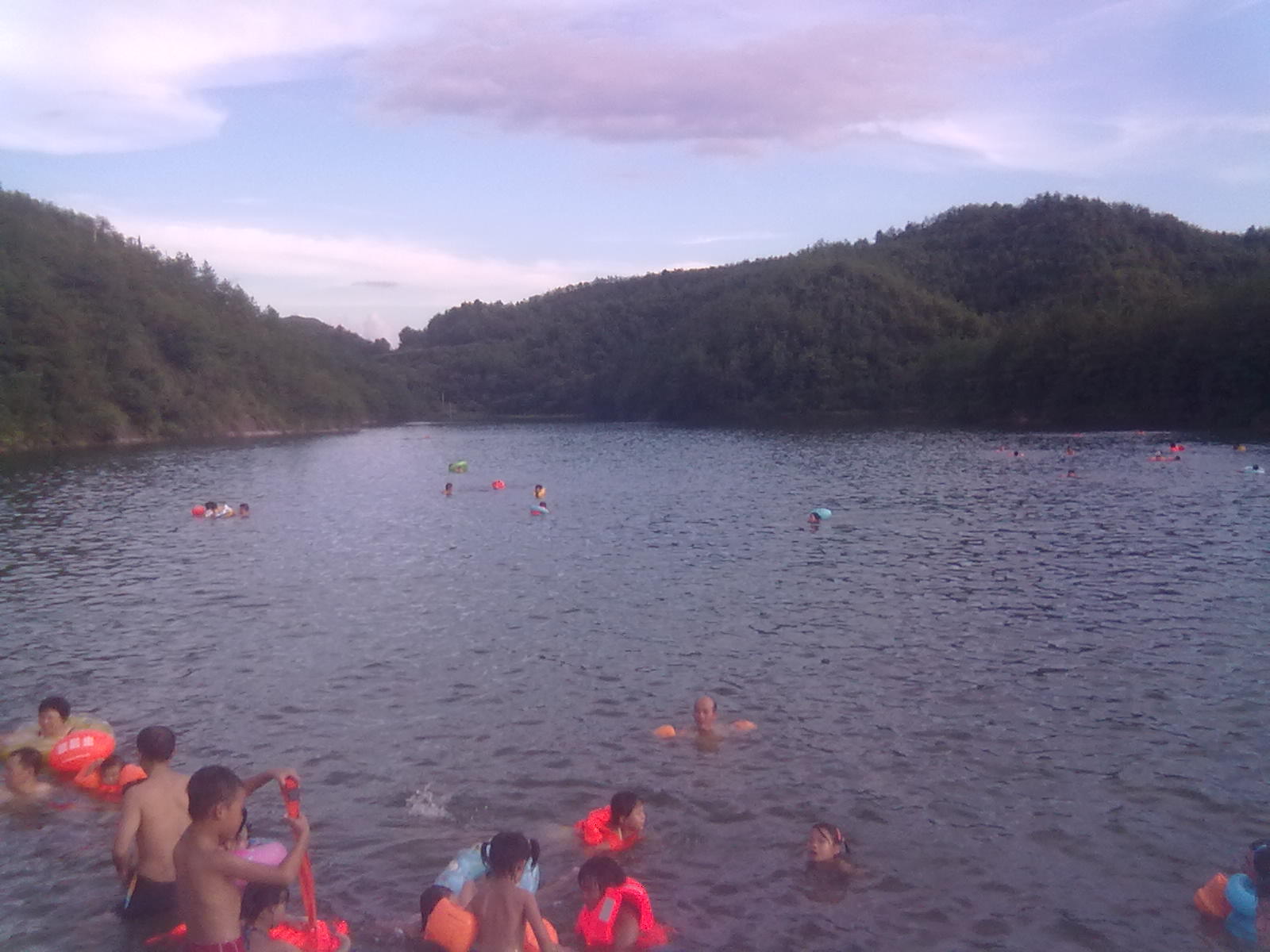 刚刚克洗冷水凉来，好多人。。809 / 作者:∑⌒不过_如此 / 帖子ID:35781