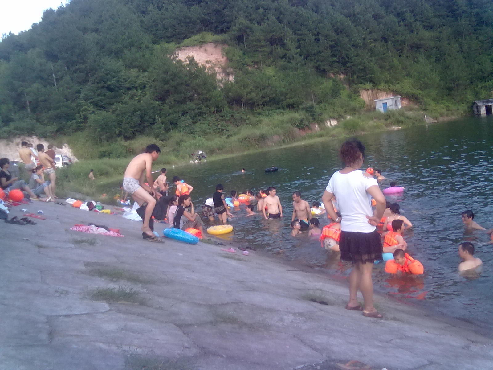 刚刚克洗冷水凉来，好多人。。321 / 作者:∑⌒不过_如此 / 帖子ID:35781