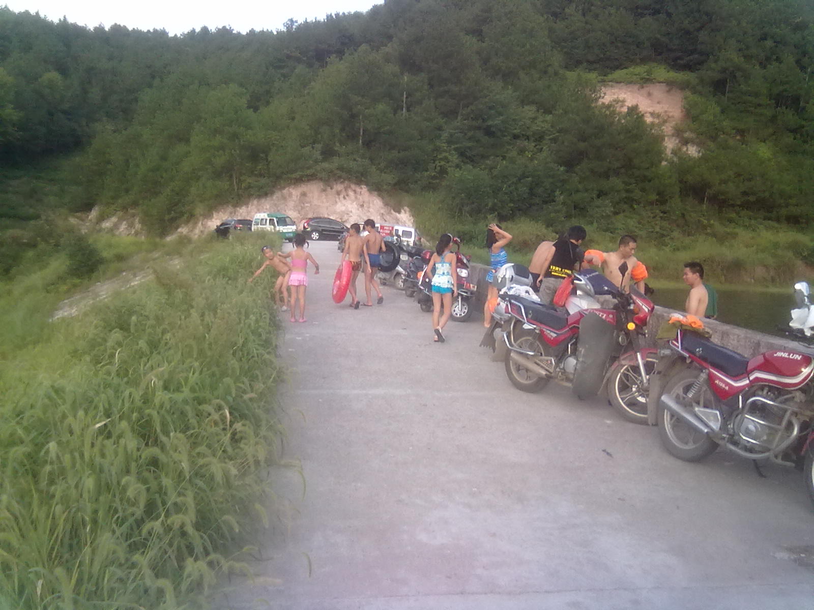 刚刚克洗冷水凉来，好多人。。361 / 作者:∑⌒不过_如此 / 帖子ID:35781