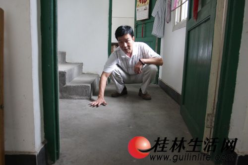 恭城一居民楼漏电成&quot;电楼&quot; 带电几十伏(图)260 / 作者:恭城豪爵铃木 / 帖子ID:37888