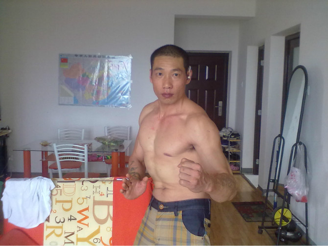 恭城硬汉3上海风云190 / 作者:斯巴达克斯 / 帖子ID:38028