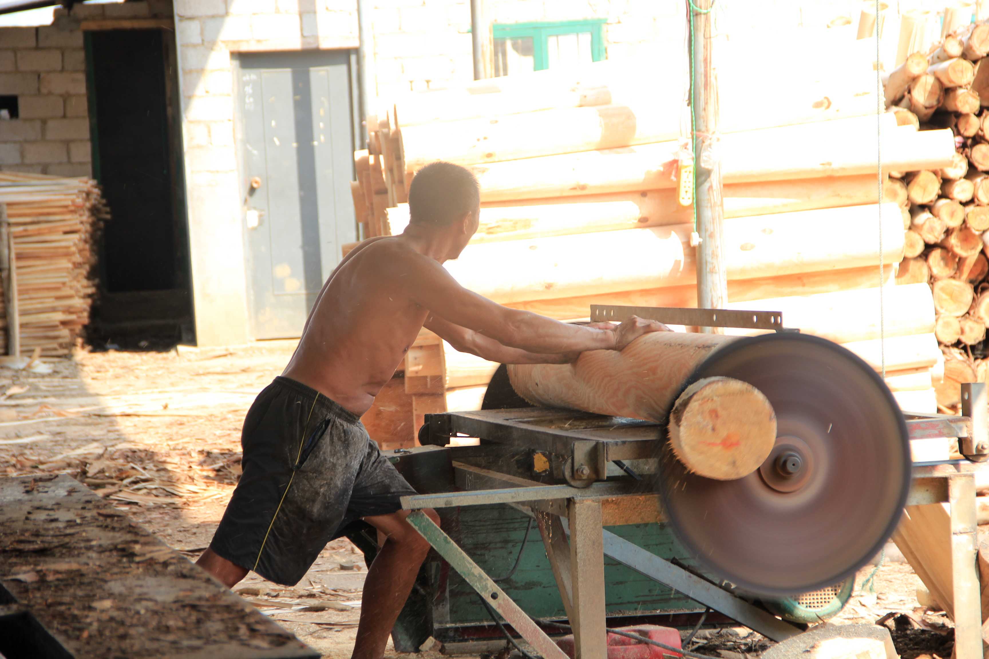 咱只是个传说，别迷恋，嘿嘿976 / 作者:小紫 / 帖子ID:38073