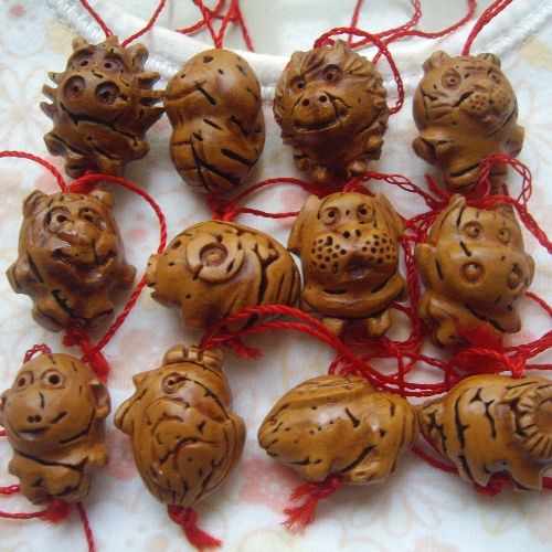 我的桃核雕刻，给点意见~~362 / 作者:爱潇宝 / 帖子ID:38417