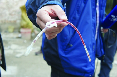 [转] 揭医疗垃圾背后的惊人黑幕！医疗垃圾做饭盒。849 / 作者:骗子 / 帖子ID:48504