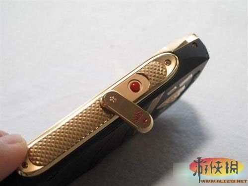 iphone5黯然失色 兰博基尼推限量版手机210 / 作者:茫然 / 帖子ID:51780