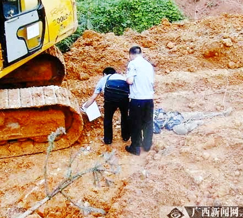 湖南村民阻上施工被碾死。25 / 作者:平安大叔 / 帖子ID:55293