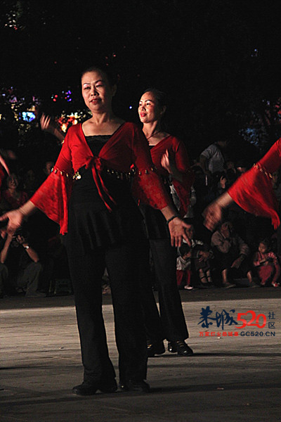 恭城九九重阳广场文艺汇演活动【组图】173 / 作者:社区小编 / 帖子ID:57152