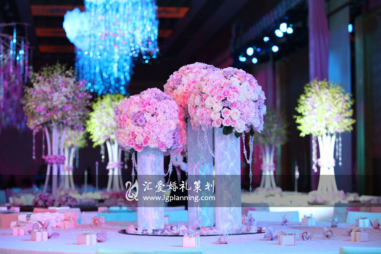 北京柏悦酒店贾乃亮与李小璐的婚礼《百年婚庆》661 / 作者:百年婚庆 / 帖子ID:57438