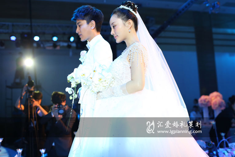 北京柏悦酒店贾乃亮与李小璐的婚礼《百年婚庆》987 / 作者:百年婚庆 / 帖子ID:57438