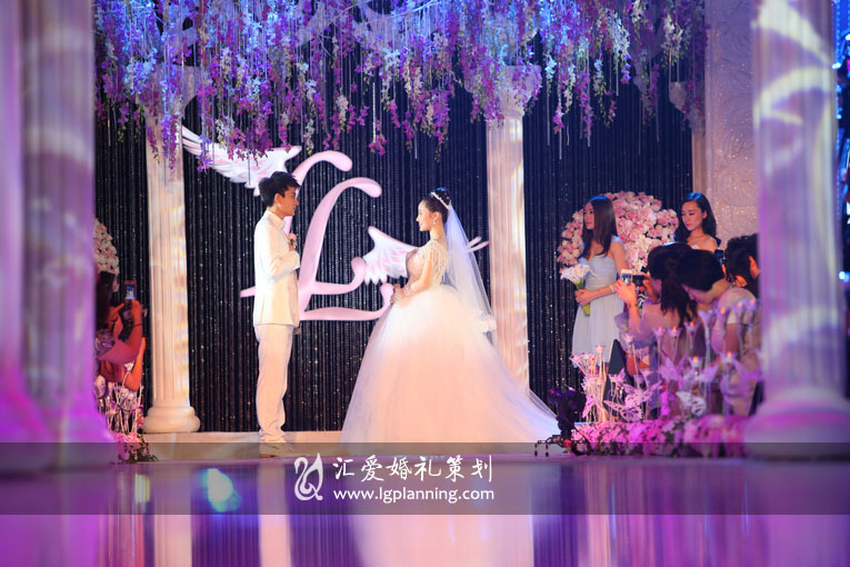 北京柏悦酒店贾乃亮与李小璐的婚礼《百年婚庆》798 / 作者:百年婚庆 / 帖子ID:57438
