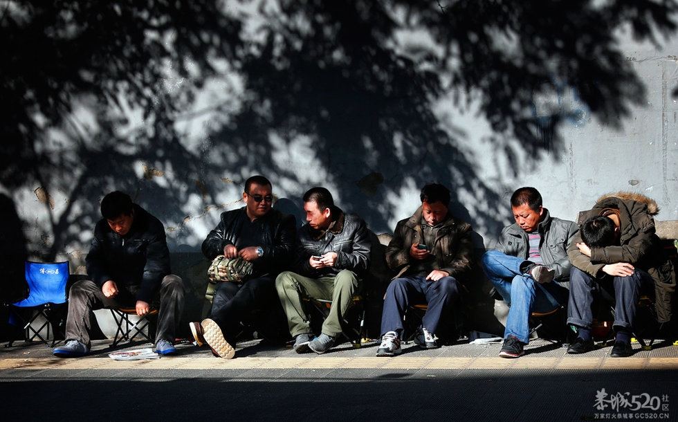 中共十八大闭幕后【组图】585 / 作者:社区小编 / 帖子ID:58061