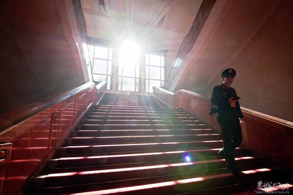 中共十八大闭幕后【组图】547 / 作者:社区小编 / 帖子ID:58061