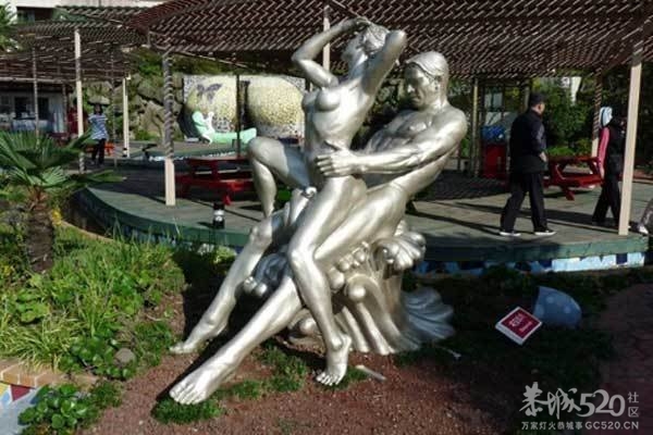 探秘让人脸红的韩国桃色主题公园(转）460 / 作者:小锋 / 帖子ID:59340