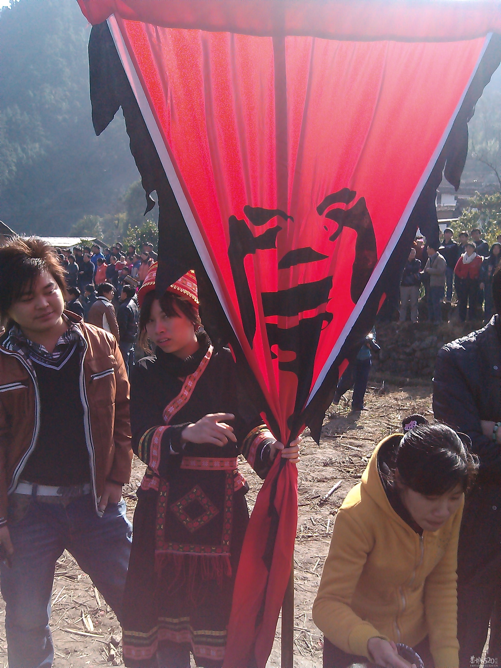 2013石口花炮---瑶服最美女79 / 作者:移不动 / 帖子ID:62956