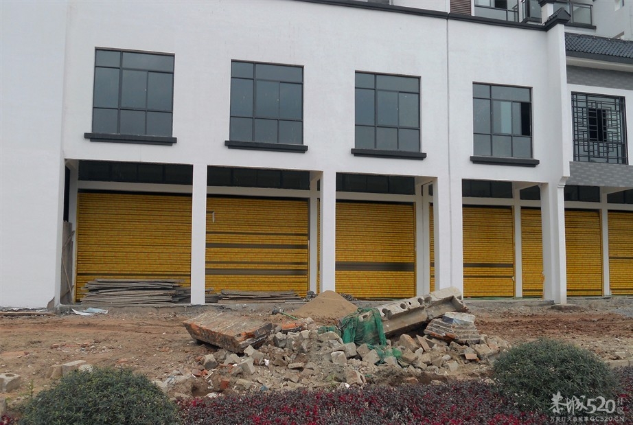 恭城油茶一条街正在日夜加班赶工 照片更新中。。。251 / 作者:星想事成 / 帖子ID:63423