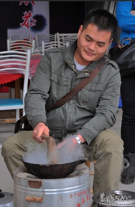 恭城美食群金奖油茶馆开张大吉！！欢迎大家来品尝正宗的恭城金奖油茶！！91 / 作者:星想事成 / 帖子ID:63672