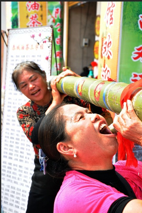 油茶节的帅哥美女们大家辛苦了！！637 / 作者:星想事成 / 帖子ID:64101