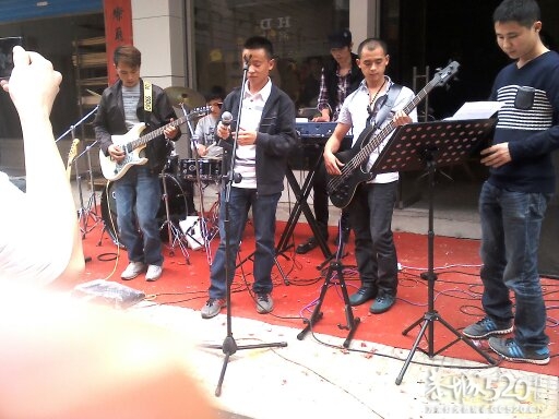 我家旁边开演唱会了···76 / 作者:BASS203915 / 帖子ID:64138