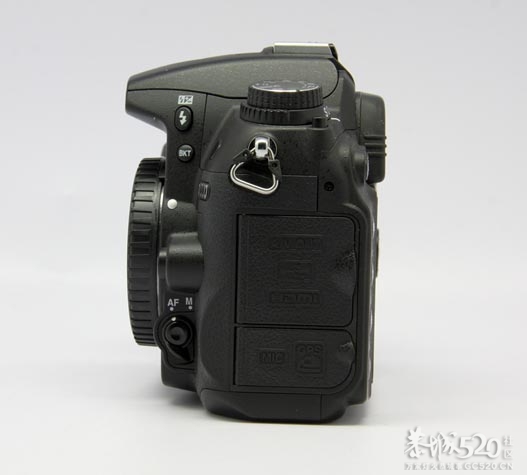 尼康单反D7000转让762 / 作者:新乐文化传媒 / 帖子ID:64855