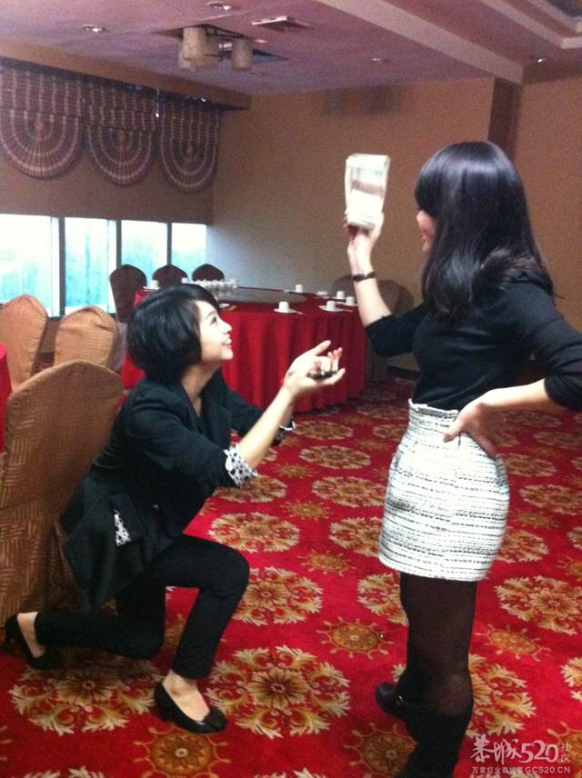 见钱眼开176 / 作者:熟悉的陌生人 / 帖子ID:65363