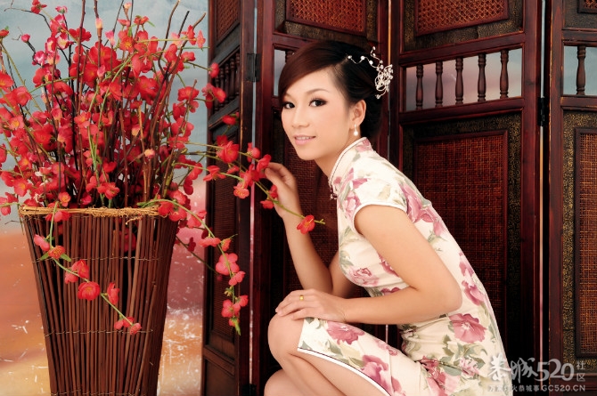 经典旗袍MM541 / 作者:熟悉的陌生人 / 帖子ID:65372