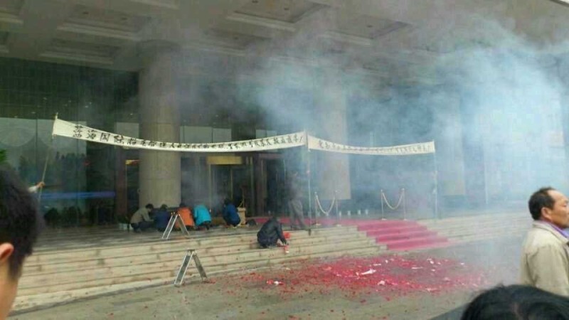 情人床上打闹，互相掐脖子致死303 / 作者:星想事成 / 帖子ID:67342