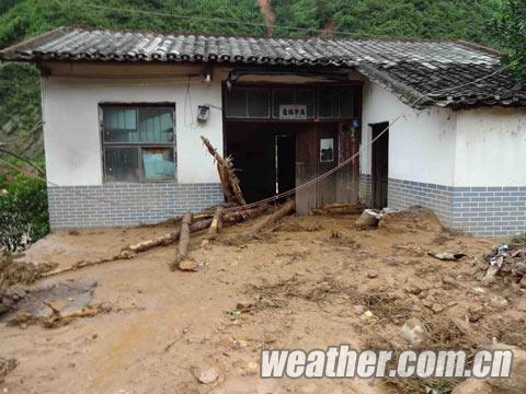 恭城遭暴雨袭击 多个乡镇突发山洪341 / 作者:家在瑶乡 / 帖子ID:68049