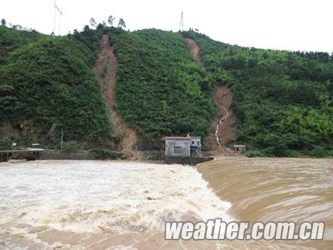 恭城遭暴雨袭击 多个乡镇突发山洪122 / 作者:家在瑶乡 / 帖子ID:68049
