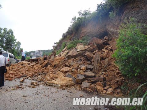 恭城遭暴雨袭击 多个乡镇突发山洪335 / 作者:家在瑶乡 / 帖子ID:68049