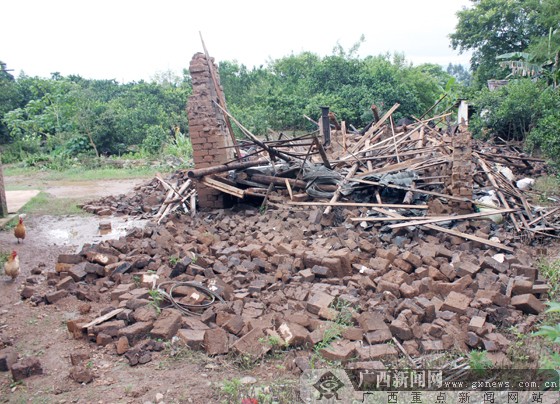 恭城遭暴雨袭击 多个乡镇突发山洪524 / 作者:家在瑶乡 / 帖子ID:68049