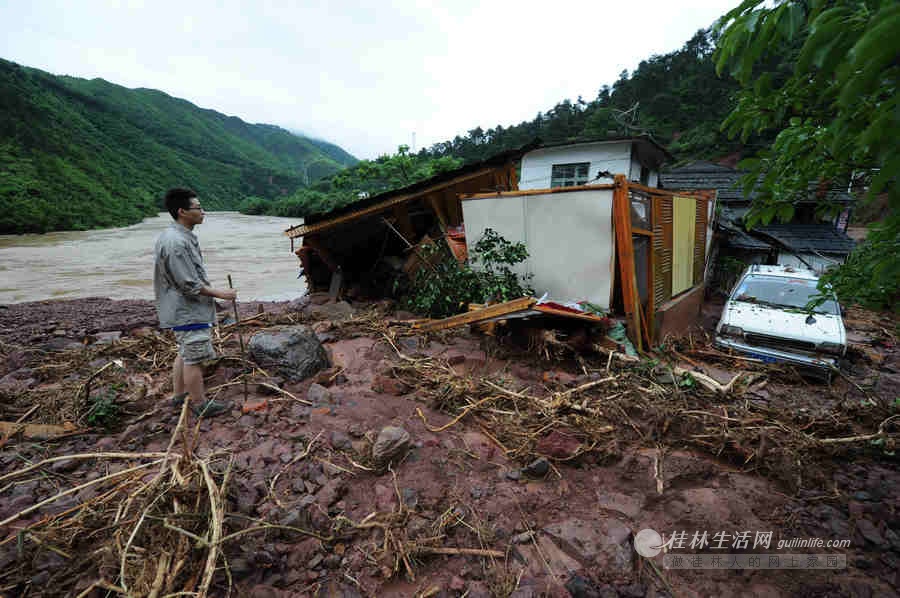 恭城遭暴雨袭击 多个乡镇突发山洪121 / 作者:家在瑶乡 / 帖子ID:68049