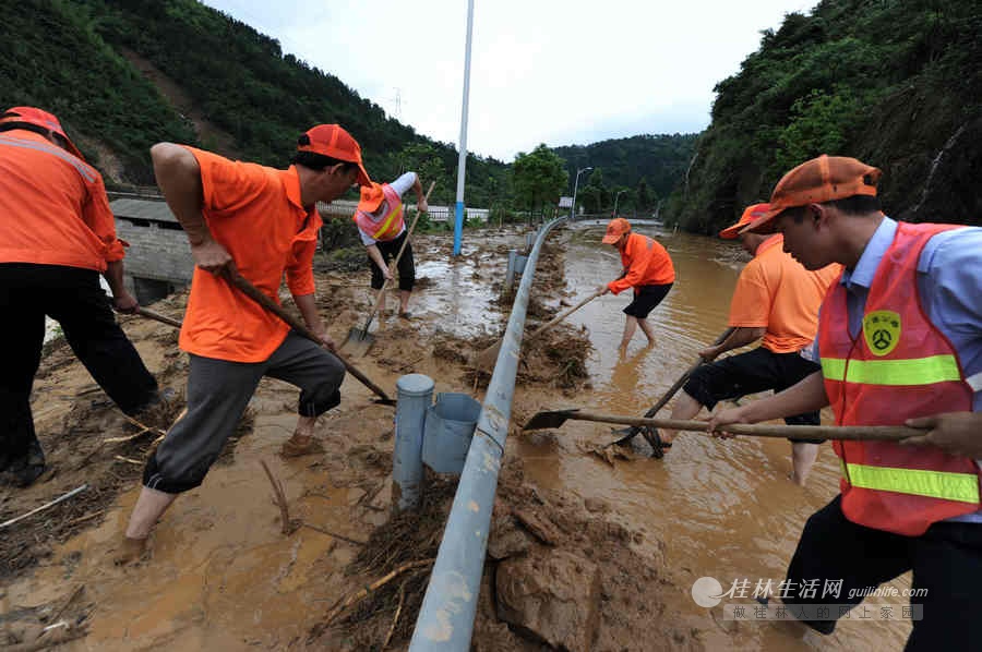 恭城遭暴雨袭击 多个乡镇突发山洪251 / 作者:家在瑶乡 / 帖子ID:68049